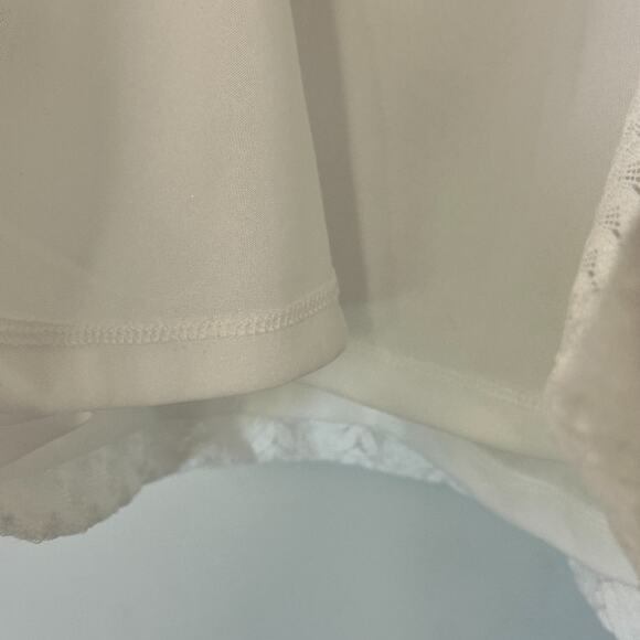 Loft Womens Lace Flutter Sleeve Top Size Small White Lined Stretch Career Preppy - Picture 4 of 9